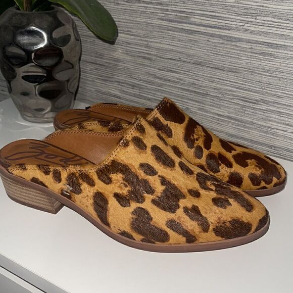 Zodiac | Leather or Hair Calf Slip-On Mules - Picture 2 of 4